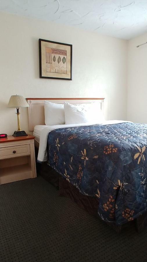 Sand Castle Suites Motel Port Elgin Exterior foto